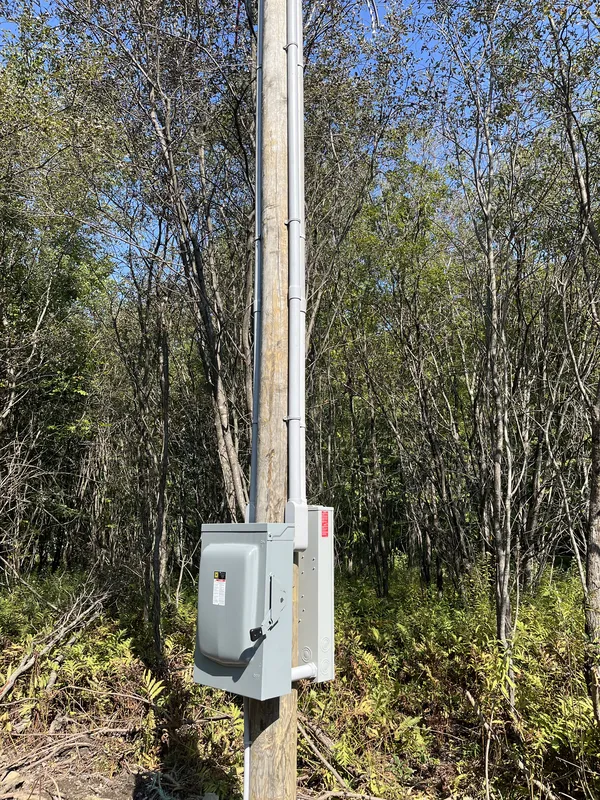 Forest pole connection